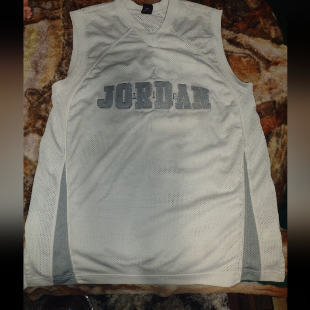 Vintage Michael Jordan cutoff jersey 23
